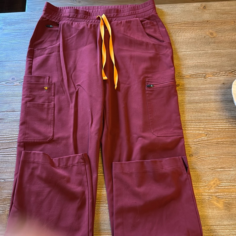Poppy maroon scrub pants size larger medium.